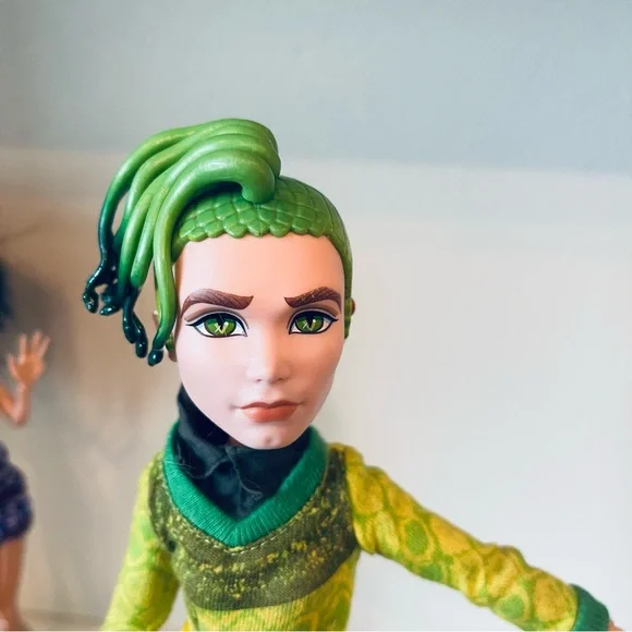 MattelMonster High Dolls Boo York Cleo de Nile & Deuce Gorgon Comet Crossed 2008 - Picture 7 of 16